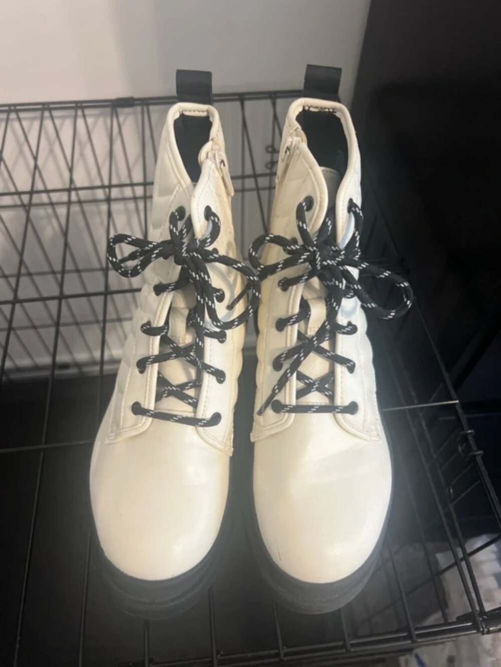 Boots - Picture 5 of 5